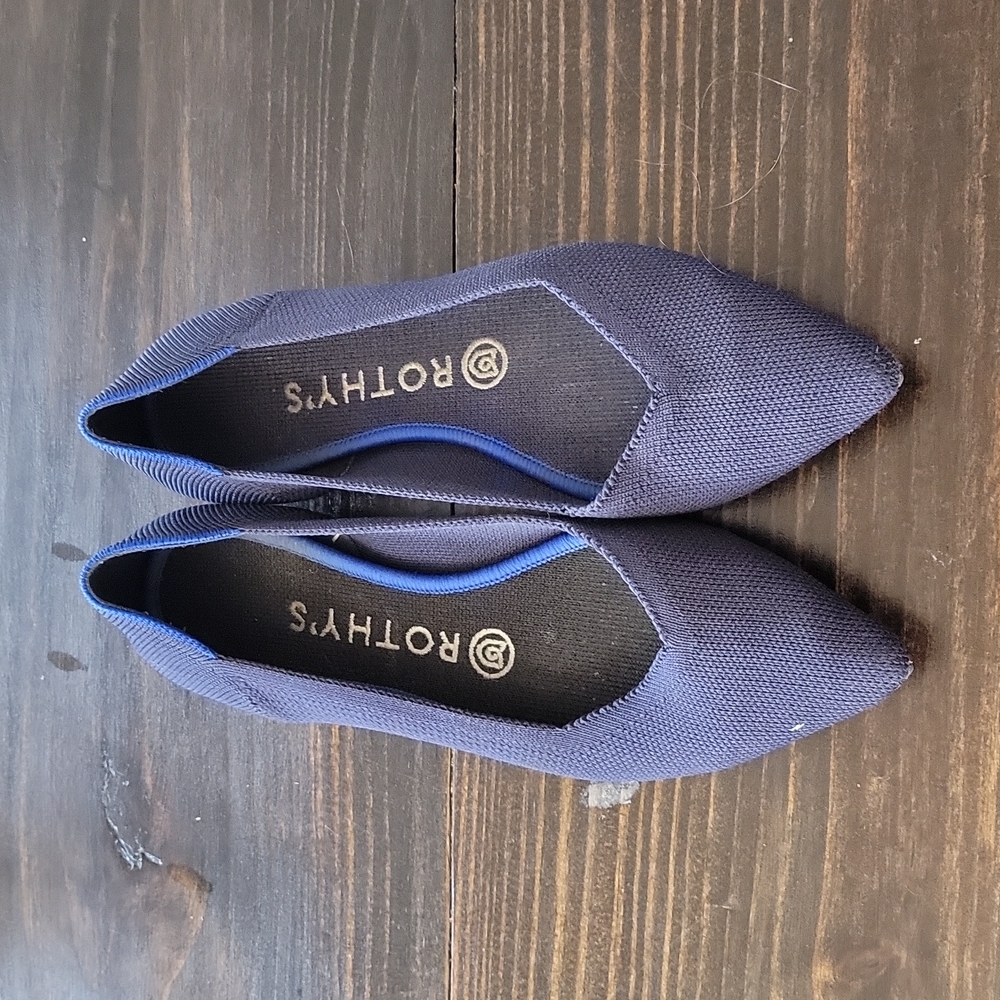 The Point Rothys flats Size 7 navy blue